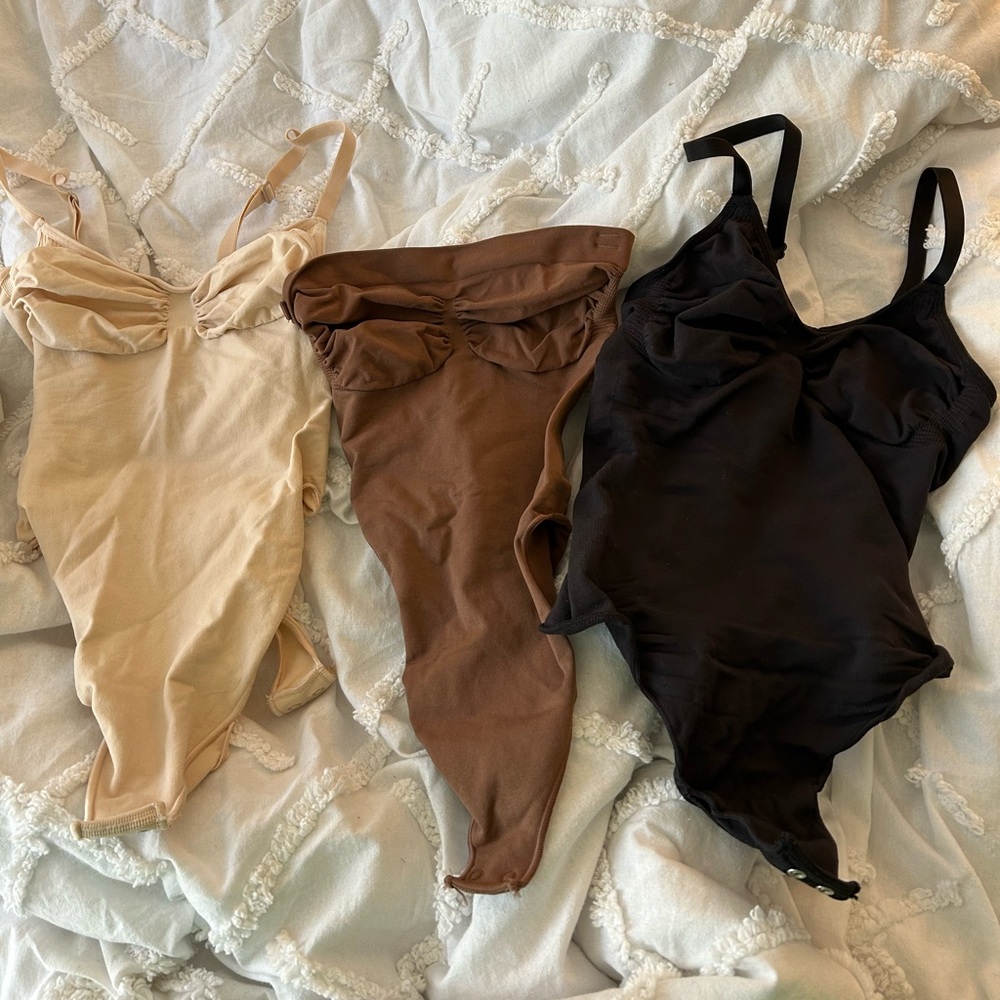 skims shapewear bundle
